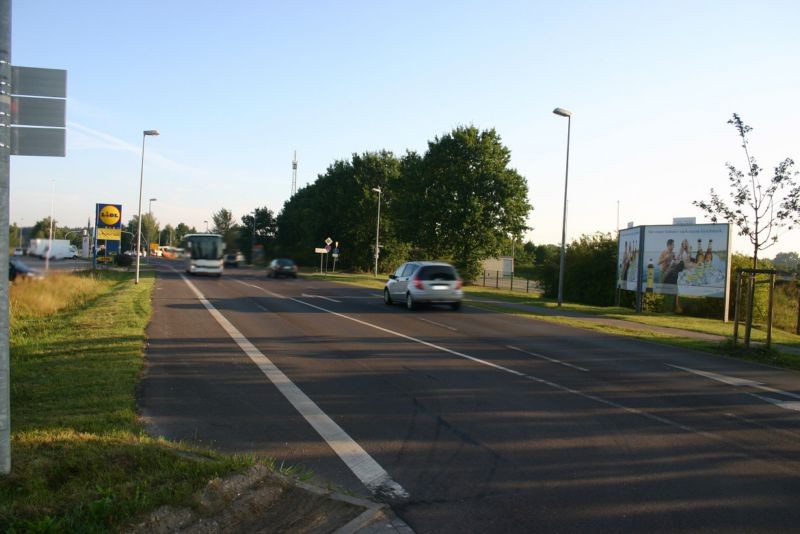 Bentwischer Weg  / Pappelweg re.