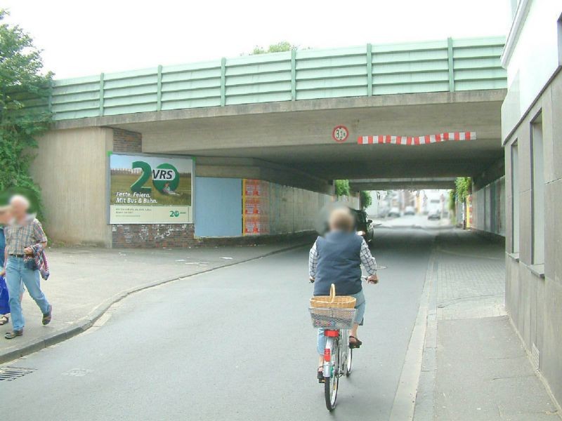 Meckenheimer Str.  /geg. Dietrich-Glauner-Str.