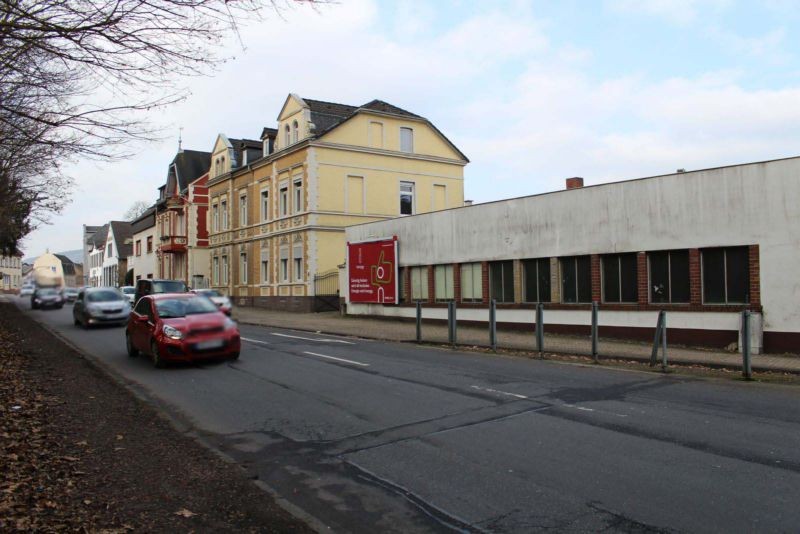 Koblenzer Str.  / Lindenstr. 45 li.
