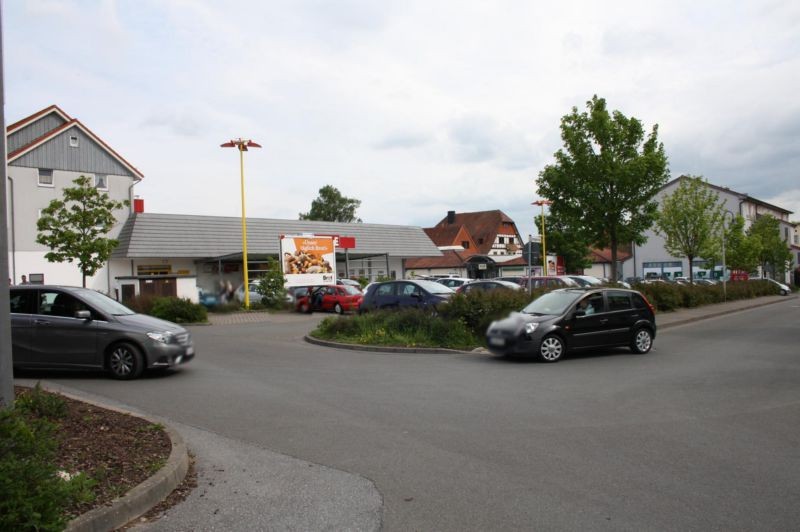 Varnhagenstr. 6  / Rewe (PP)