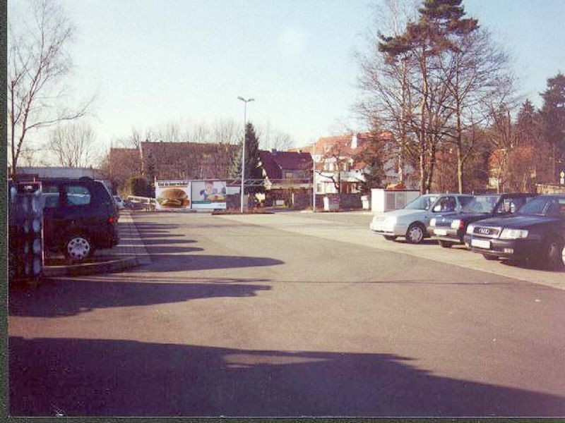 Doktor-Külz-Str. 3 geg. Ausf. Tegut