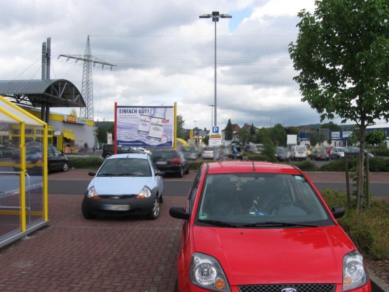 Hersfelder Str. 30  / geg. Eing. Getränkem.