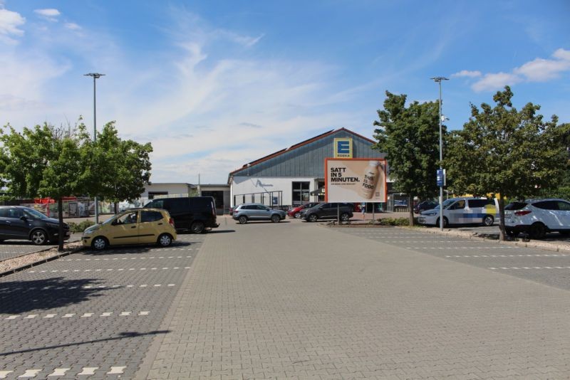Wilhelmstr. 160 / E-Aktiv geg. Eing.