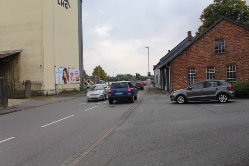 Schmuckenberger Weg 1  gg. Einf. Marktkauf