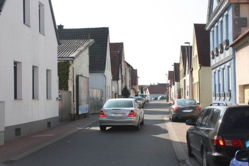 Raiffeisenstr. 8