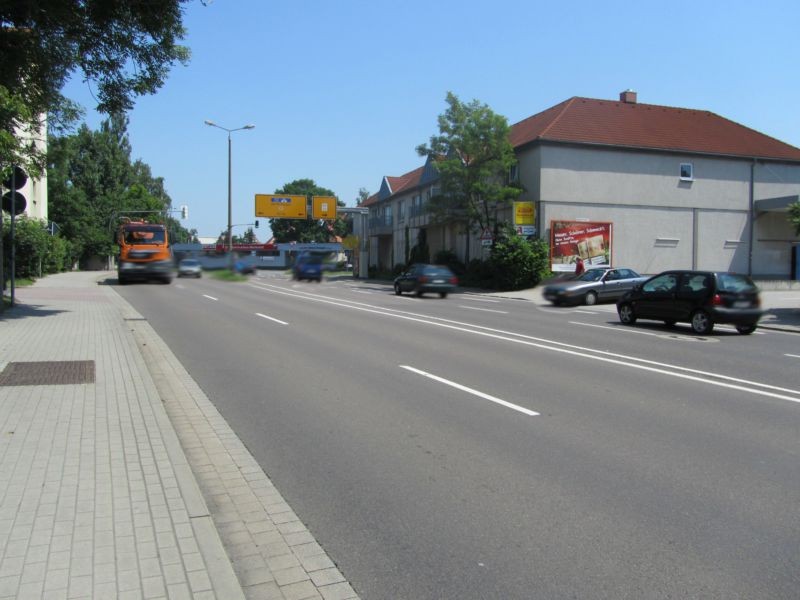 Sachsenallee  / Leipziger Str. 24-26 quer >Netto<