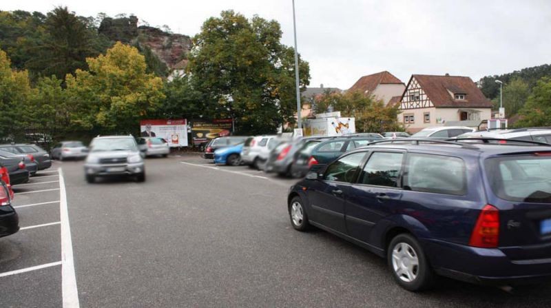 Pirmasenser Str. 62  / (PP) geg. Eing.