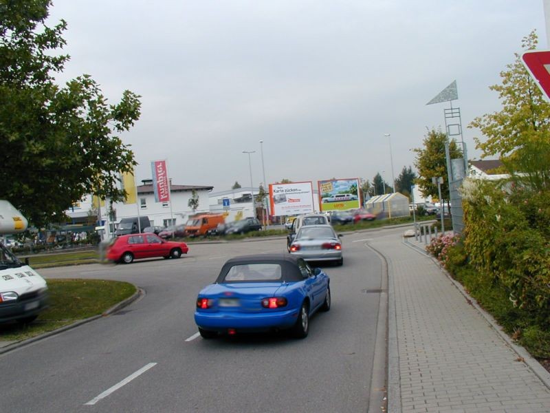 Karlsruher Str. 27b  / geg. (K 3723) v. Edeka