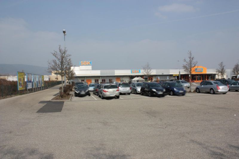 Luitpoldstr. 79 (Edeka Kissel SBK)