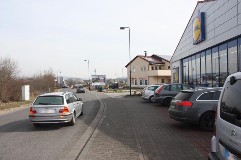 Römerstr.  / In den Geldäckern 1 / Si. Lidl quer