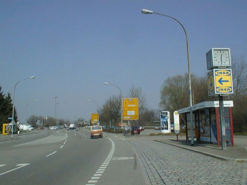 Hans-Bunte-Str.  / Haltest. Mooswaldallee VS li.