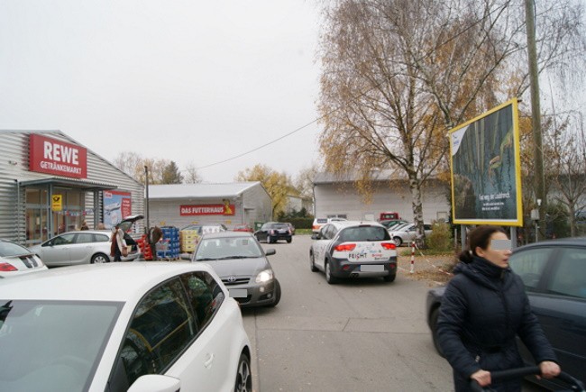 Keferloher Str.  / geg. Eing. Getränkem.