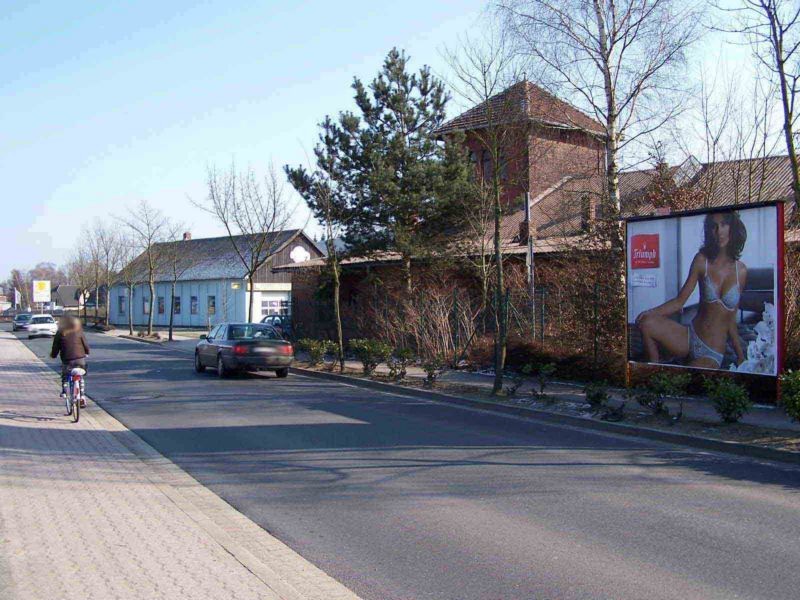 Hüslener Weg  / Fernmeldetur / geg. Baumarkt li.