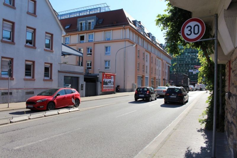 Lorscher Str. 5 (B 460)