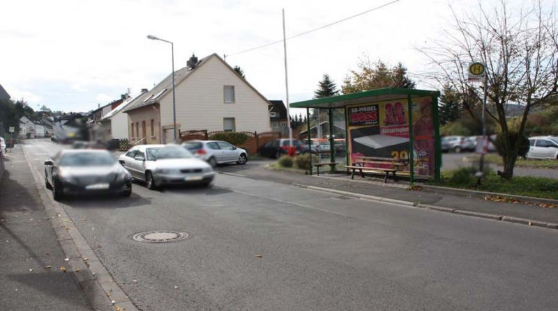 Weierbacher Str.  geg. Hs.-Nr. 33 / v. Mitarbeiterparkpl. Globus