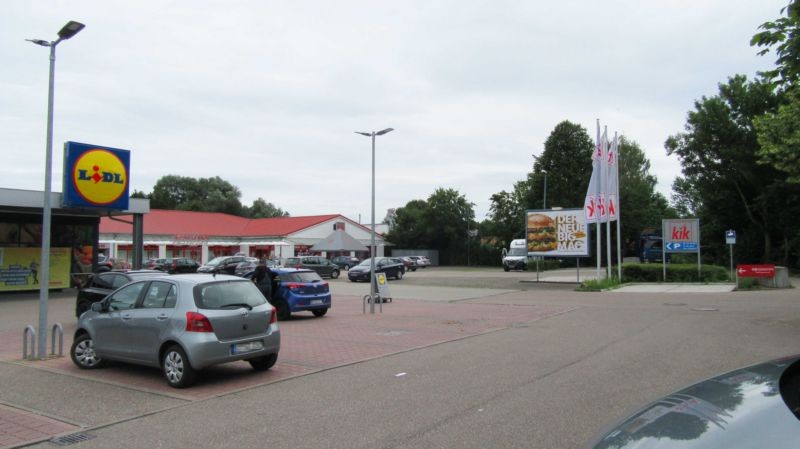 Messerschmittstr. 5  / Drogerie Rossmann