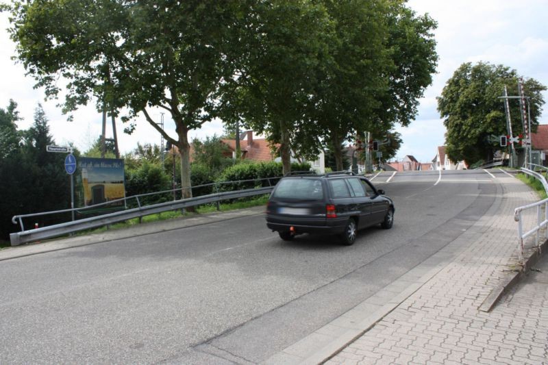 Hauptstr. 2