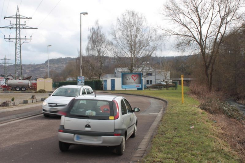 Industriestr. geg. Nr. 37  quer