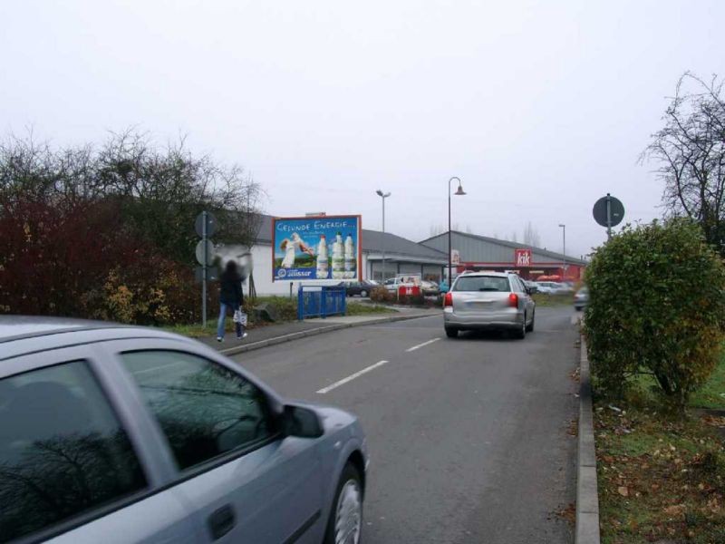 Torfstr. 2-4  / Zuf. Kaufland quer