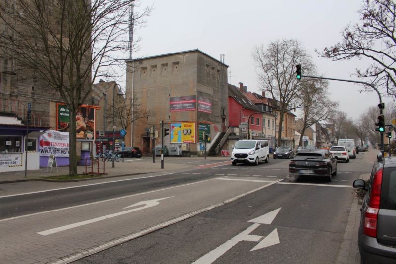 Betty-Impertro-Str. 7 (K 13)  / Maudacher Str. quer
