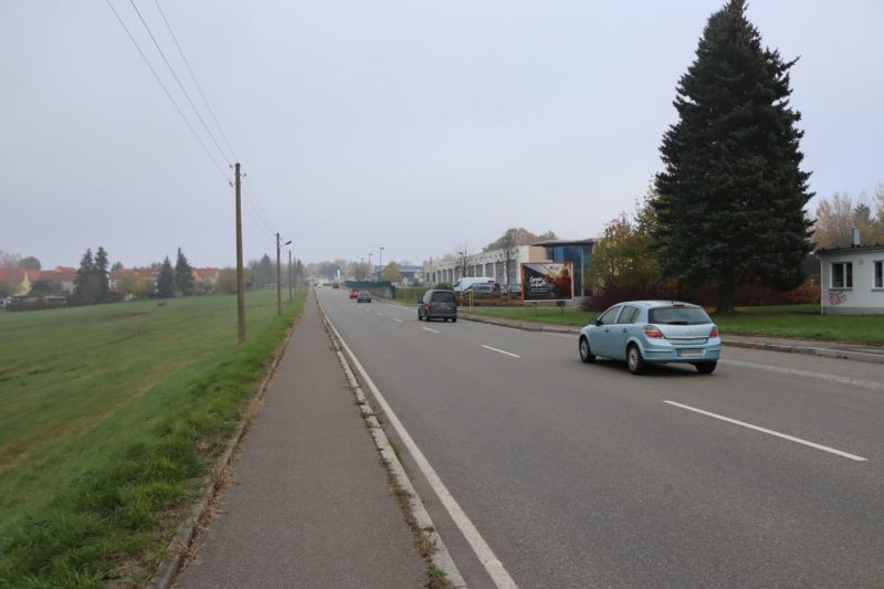 Flockenstr. 93 (S 246) / Ri. Zentrum quer VS