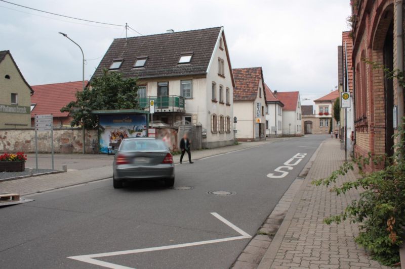 Hauptstr. 180  quer