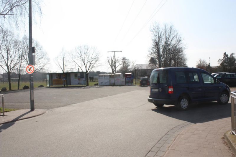 Wiesenweg  / Grundschule re.