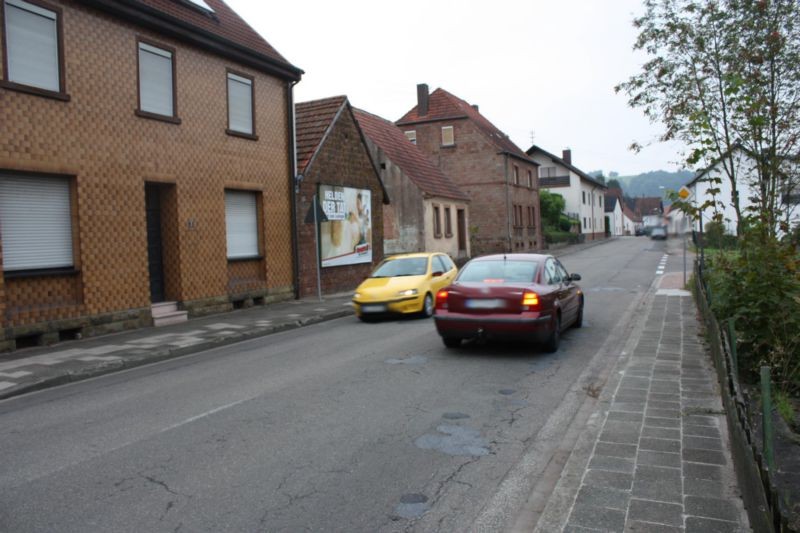 Hauptstr. 3