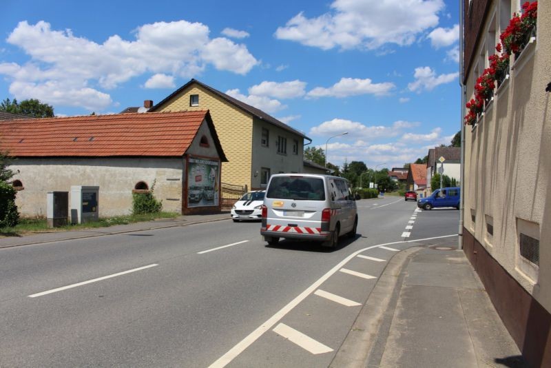 Gersprenztalstr. 8 (B 38)  / geg. Michelstädter Str. (B 47)