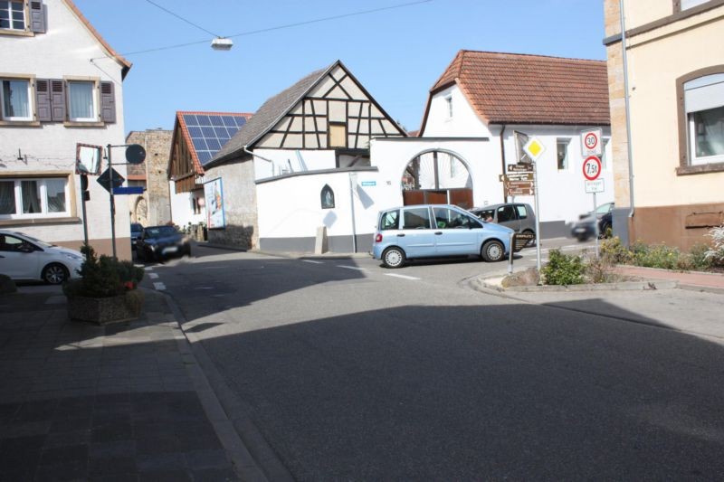 Hauptstr.  / Mittelgasse