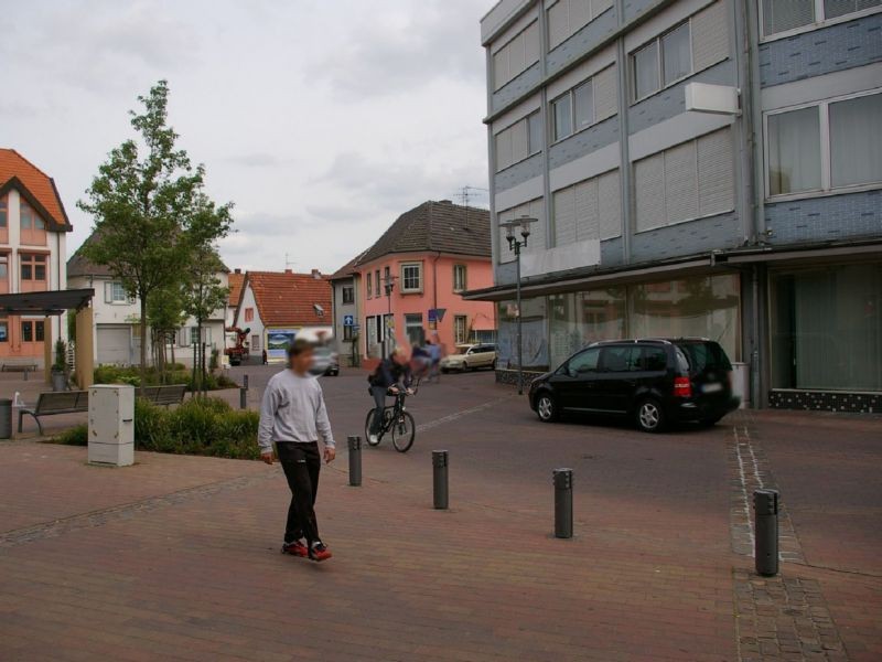 Schillerplatz - Hauptstr. - Bahnhofstr. -b-