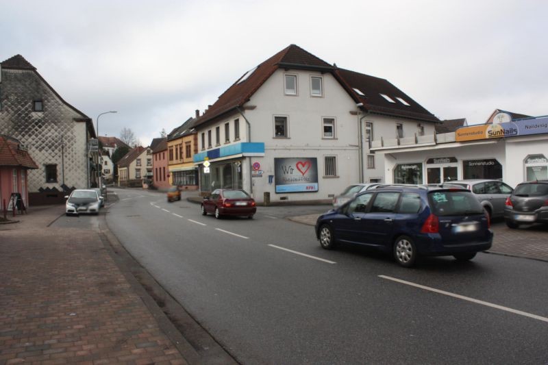 Glanstr. 37 (B 423) / Schneidergasse quer