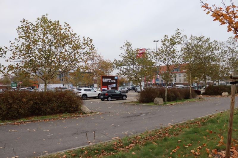 Schipkauer Str. 13 / EKZ Heide-Center li. VS