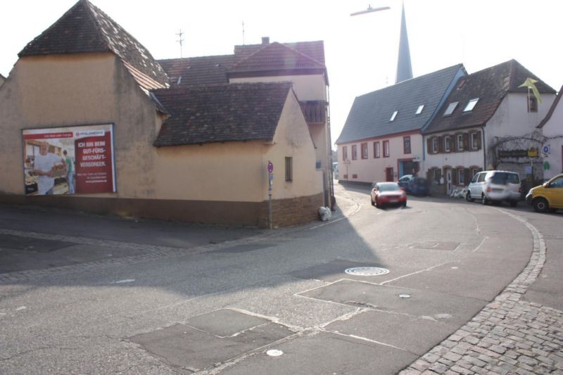 Weinstr. 75