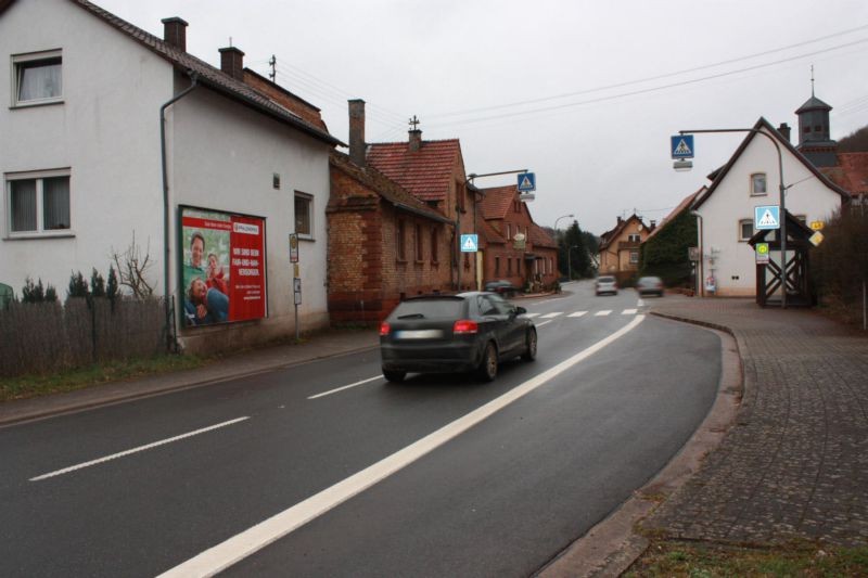 Hauptstr. (B 48) / Friedhofstr.