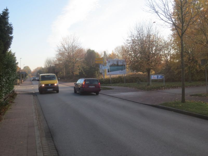 Bornhöveder Landstr.  - geg. Plöner Str. / Einf. Rewe re.