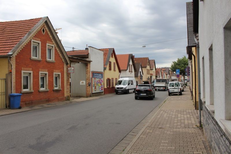Untere Hauptstr. 10