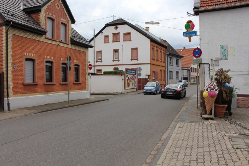 Untere Hauptstr. 90