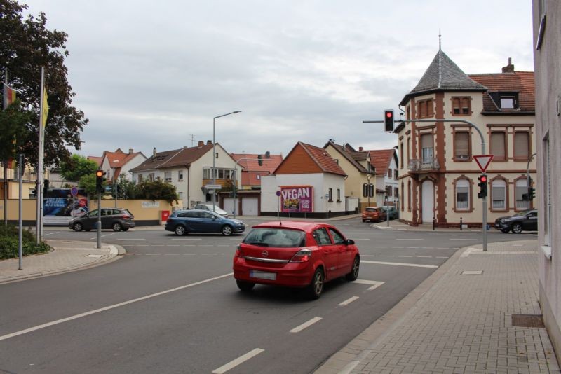 Stiftstr. 28  / geg. Eckenbertstr. quer -b-