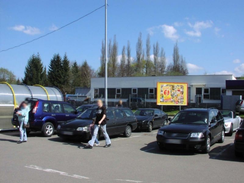 Gewerbestr. 33  / Edeka (PP) / Einf. re.