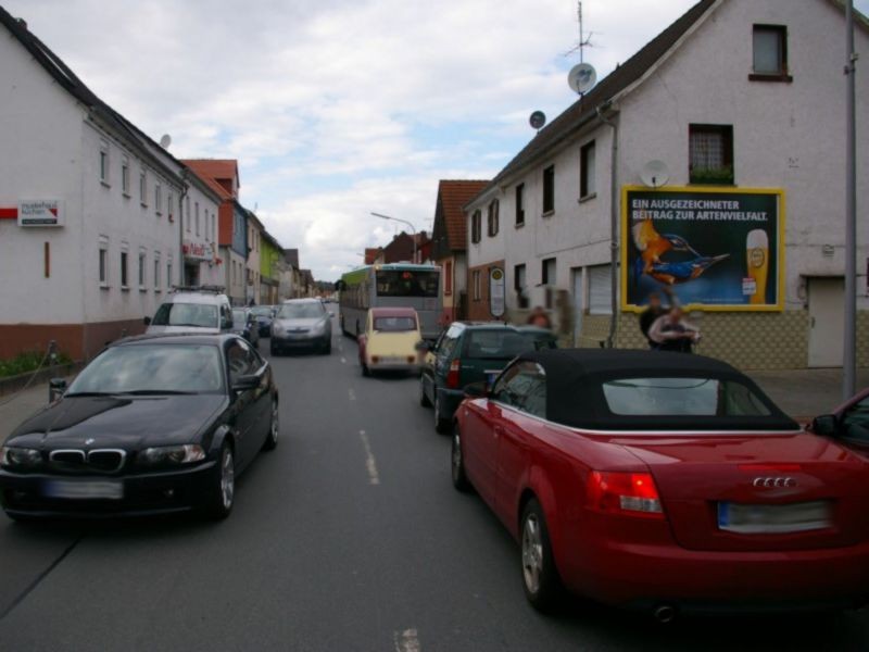 Hauptstr. 65  / Nh. Friedhofstr. quer