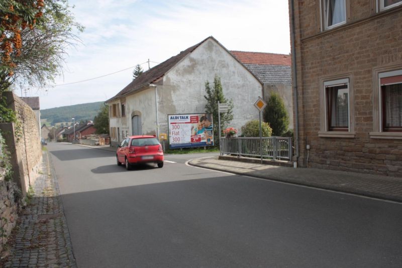 Hauptstr. 71 / Kirchstr.