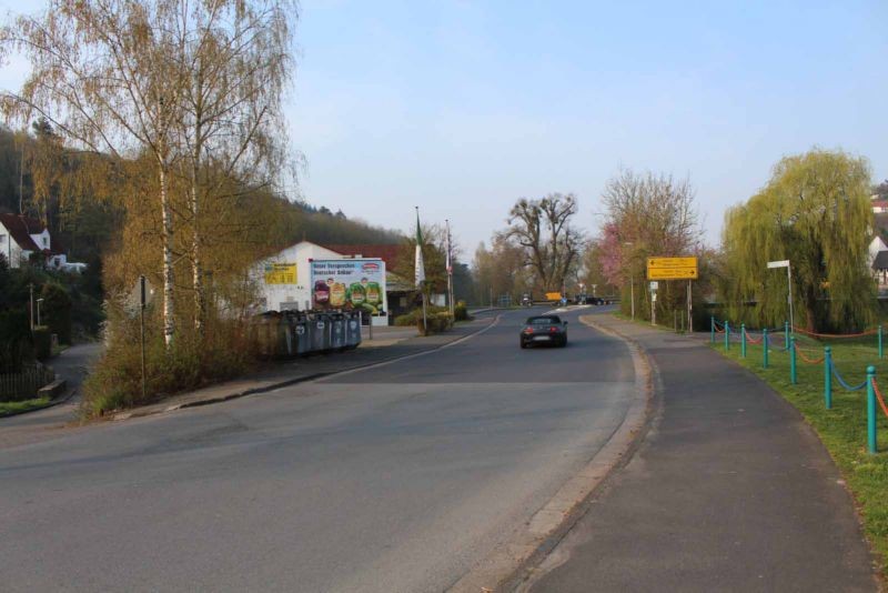 Friedrichsfelder Str.  / neb. Einf. Edeka Getränkem. RS