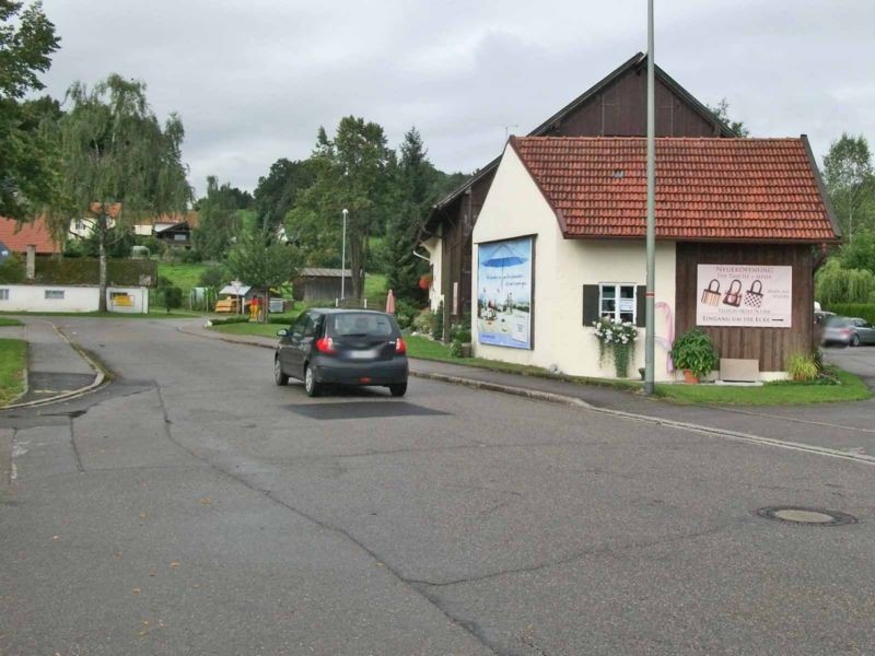 Schulstr.  / geg. Einm. Postweg