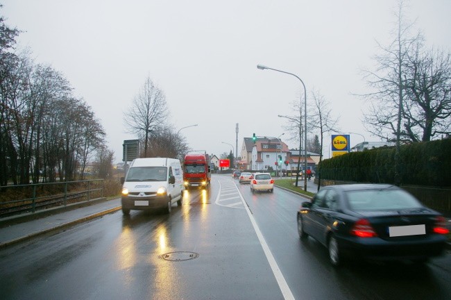 Bayreuther Str. 100 / Ampel quer VS