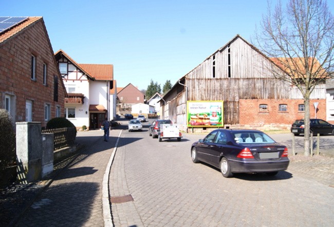 Sebastianstr.  / Dorfplatz quer