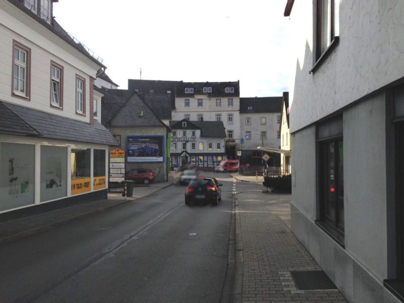 Koblenzer Str. 10  quer