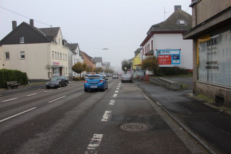 Bahnhofstr. 75  li.