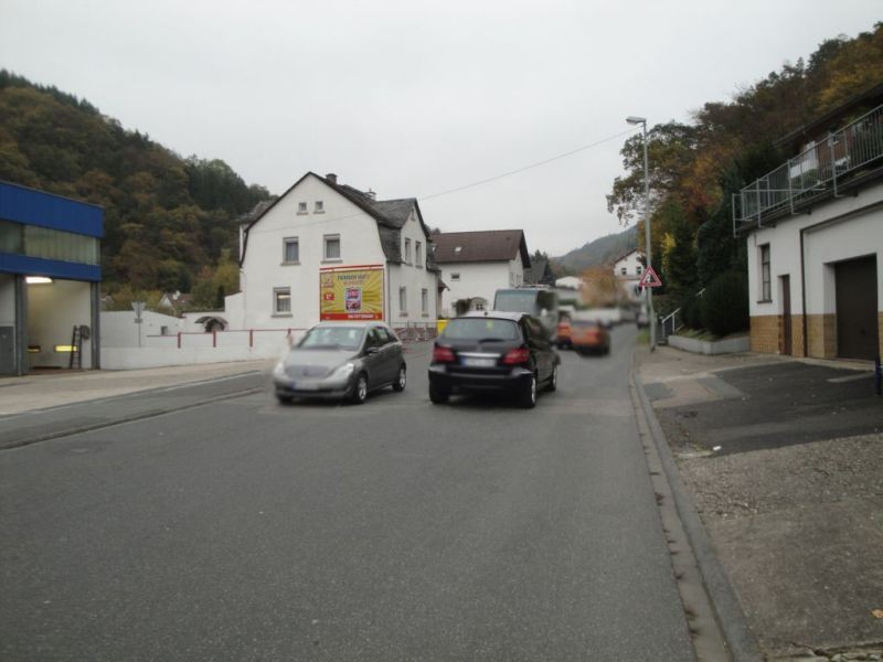 Arzbacher Str. 47  (L 329) quer
