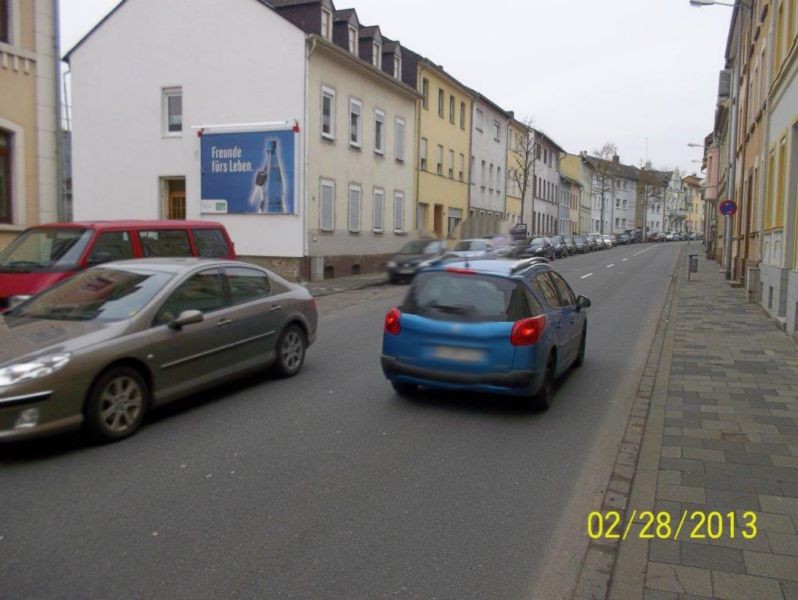 Koblenzer Str. 42 (B 261)